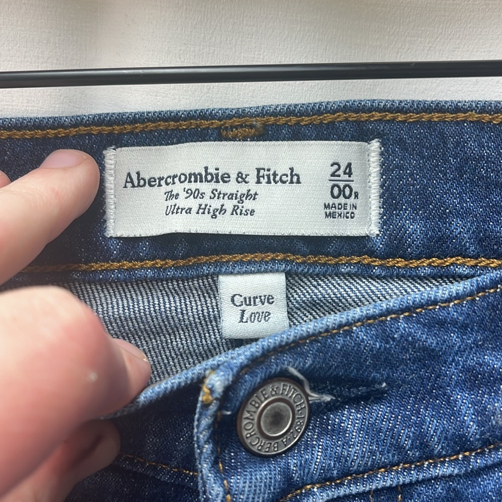 Abercrombie Dark Blue Curve Love 90s Straight Side Distress Jeans- 25 - Picture 3 of 5